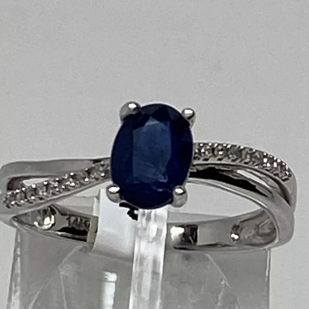 14k White Gold Natural Sapphire And Diamond Accent Ring Oval Shape Size 7 New